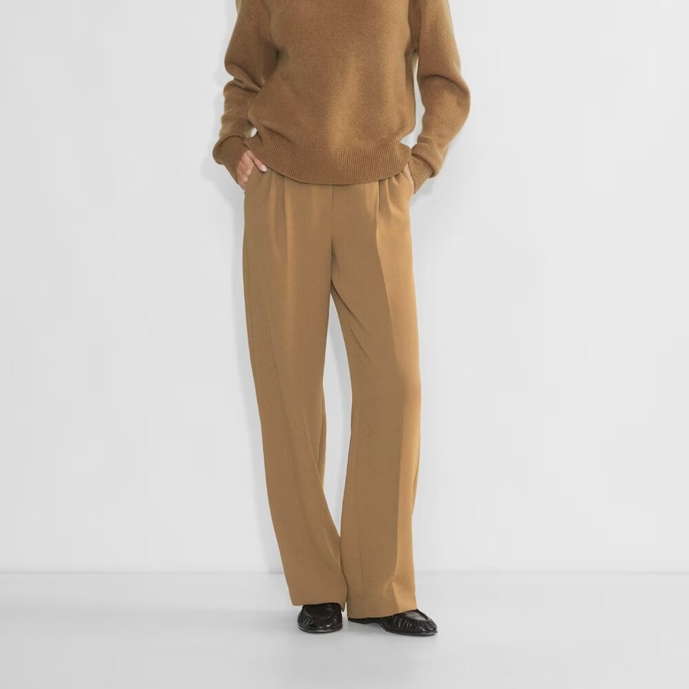 Aritzia The Effortless Pant